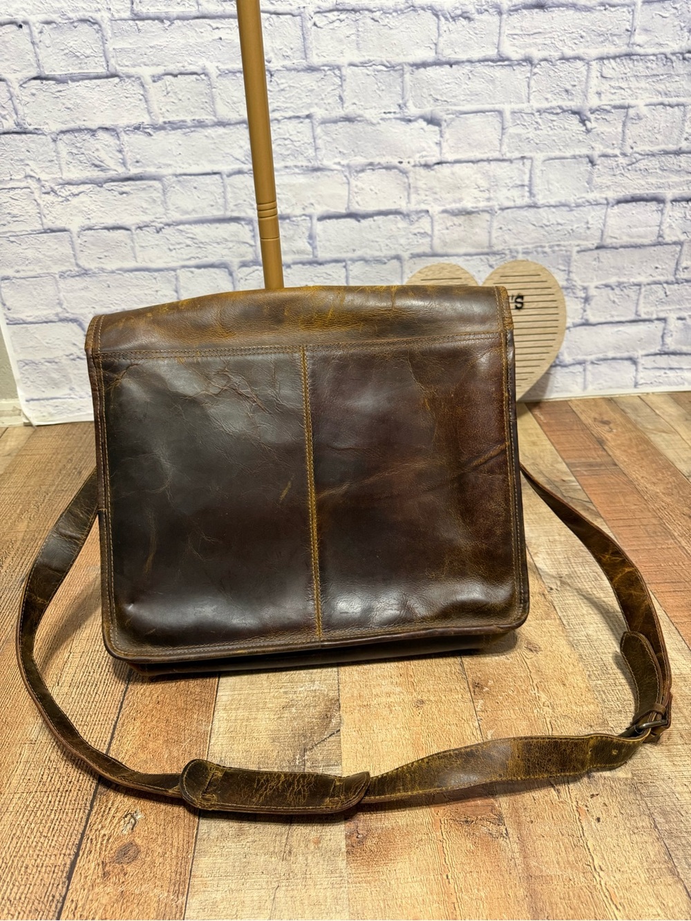 Rustic Leather Satchel Messenger Bag – Distressed Brown – No Brand